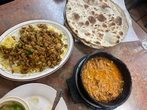Sheeba Restaurant Hamtramck photo 5